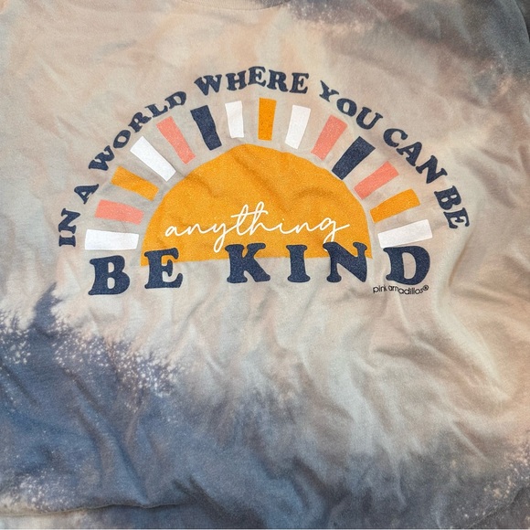 Pink Armadillo Bleached Graphic Tee "Be Kind" Blue Yellow  / Size Medium Women's - Picture 2 of 8